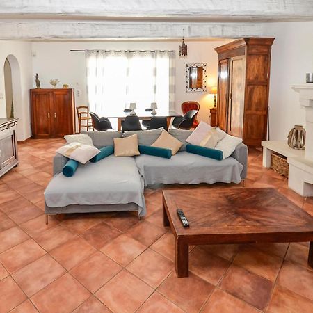 3 Bedroom Awesome Home In Chateuneuf De Gadagne Châteauneuf-de-Gadagne Εξωτερικό φωτογραφία