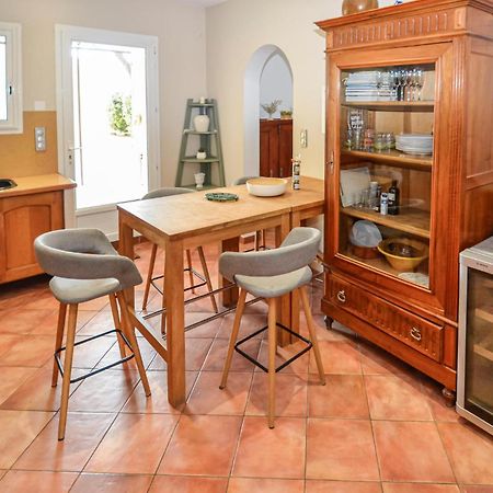 3 Bedroom Awesome Home In Chateuneuf De Gadagne Châteauneuf-de-Gadagne Εξωτερικό φωτογραφία
