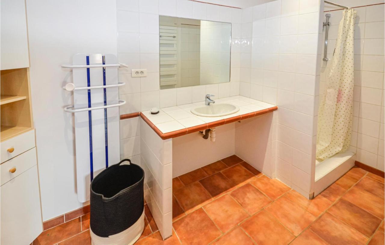 3 Bedroom Awesome Home In Chateuneuf De Gadagne Châteauneuf-de-Gadagne Εξωτερικό φωτογραφία