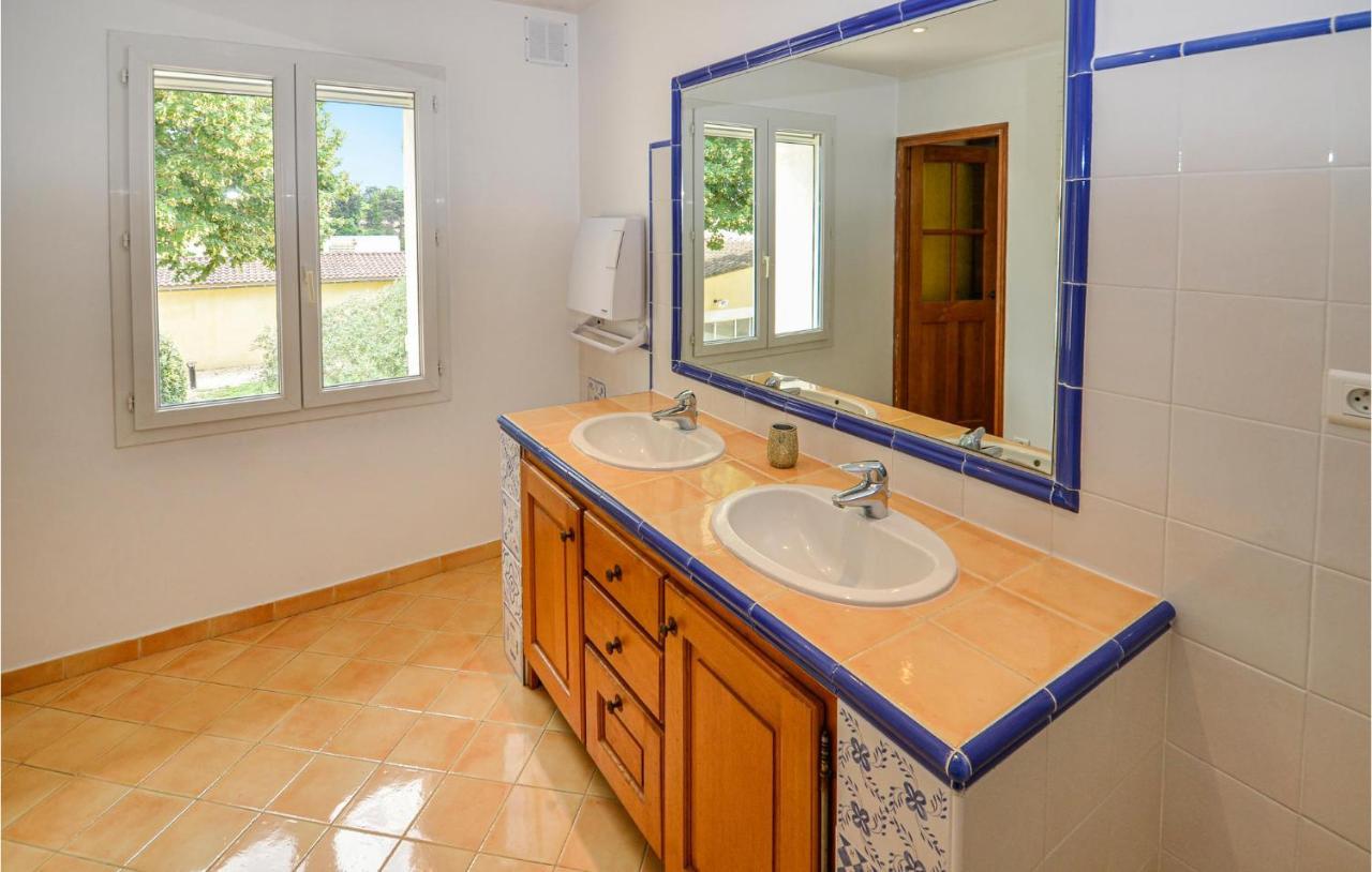 3 Bedroom Awesome Home In Chateuneuf De Gadagne Châteauneuf-de-Gadagne Εξωτερικό φωτογραφία
