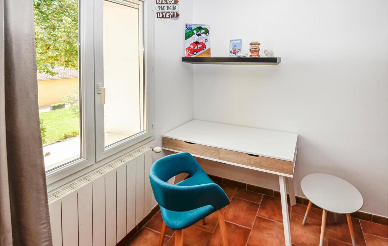 3 Bedroom Awesome Home In Chateuneuf De Gadagne Châteauneuf-de-Gadagne Εξωτερικό φωτογραφία
