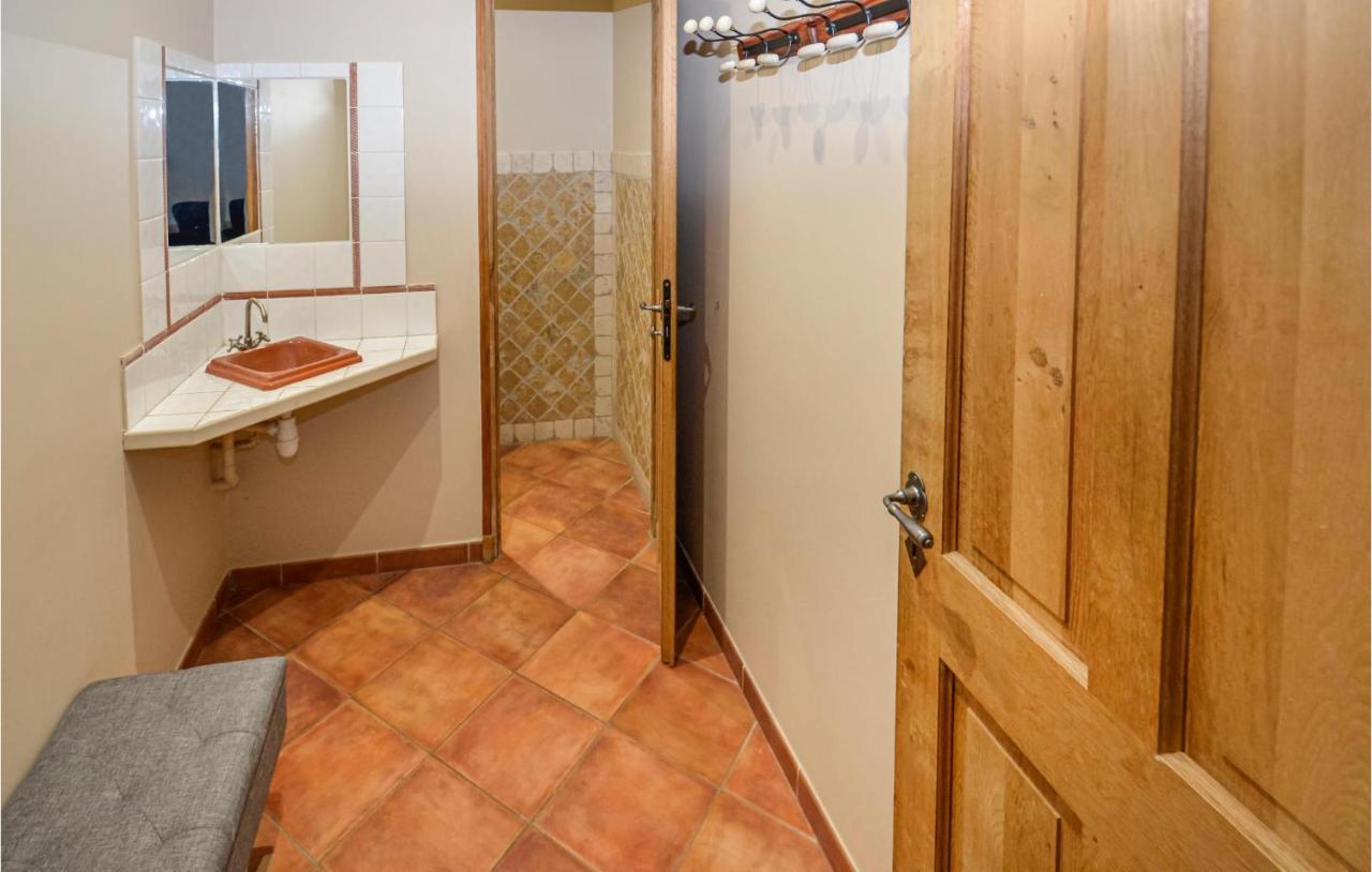 3 Bedroom Awesome Home In Chateuneuf De Gadagne Châteauneuf-de-Gadagne Εξωτερικό φωτογραφία