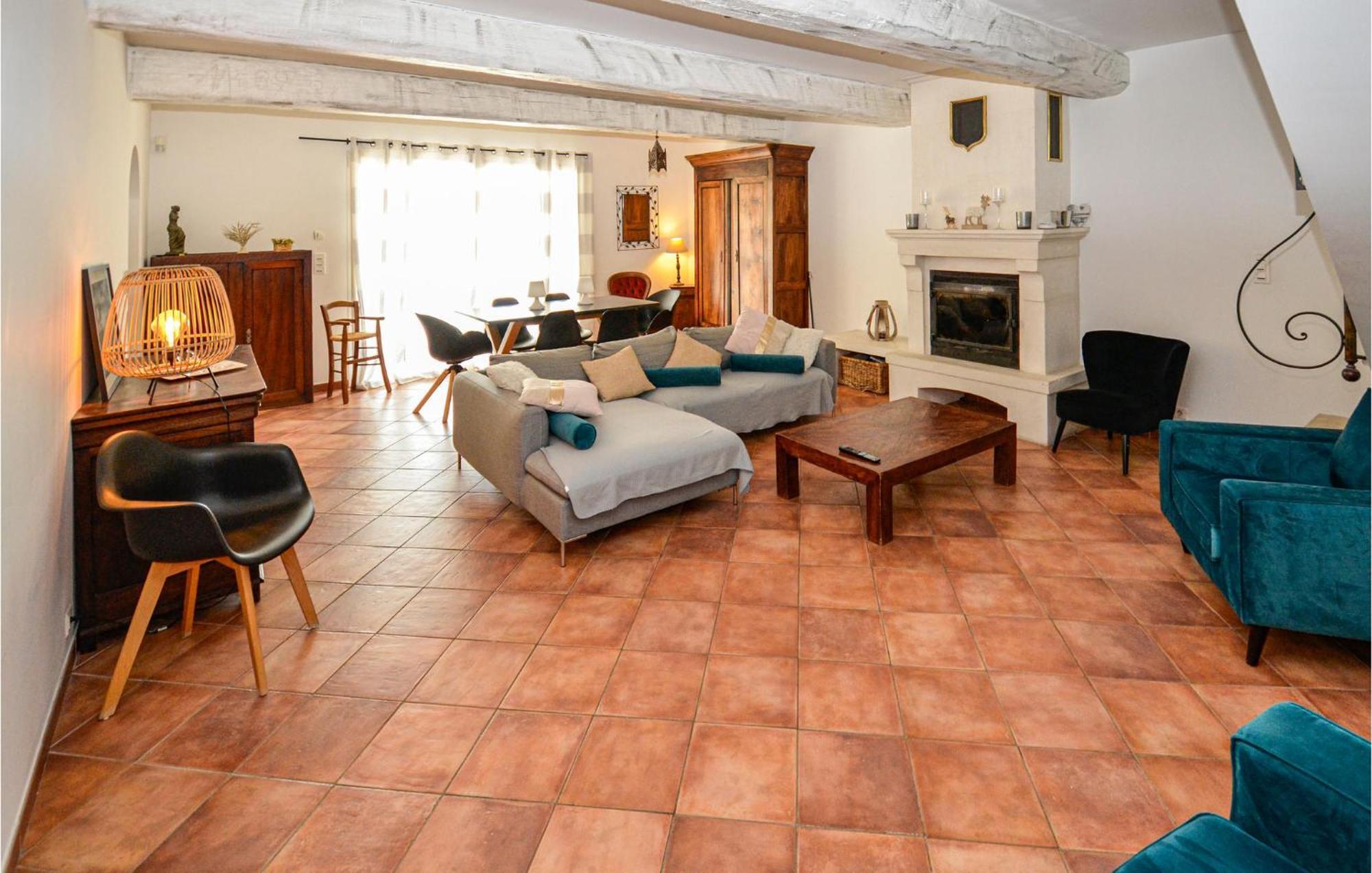 3 Bedroom Awesome Home In Chateuneuf De Gadagne Châteauneuf-de-Gadagne Εξωτερικό φωτογραφία